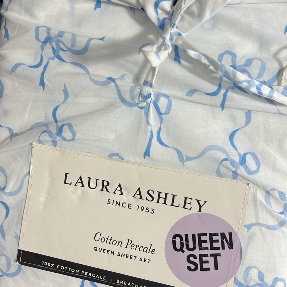 Laura Ashley Blue and White Queen Sheet Set